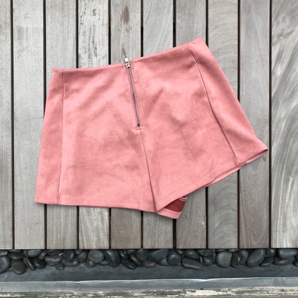 LF Seek The Label | Pink Suede Mini Skort - Picture 3 of 5